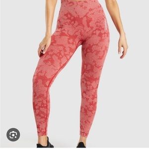 gymshark camo workout leggings in red